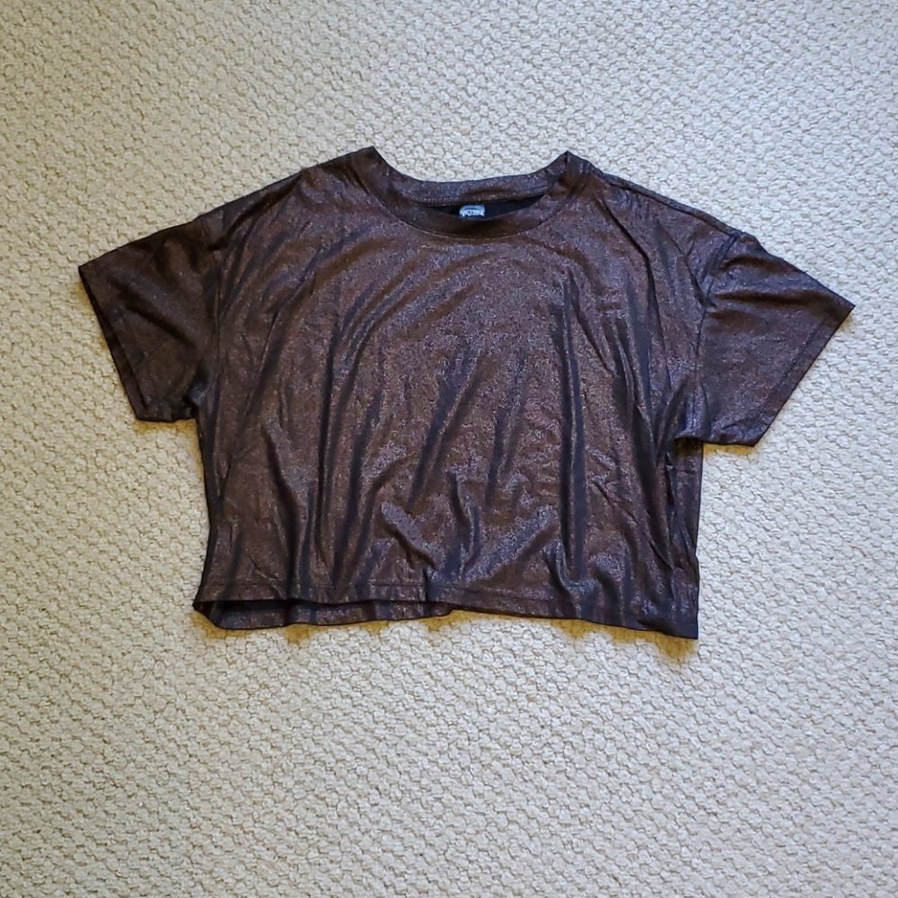 VS sport boxy crop tee